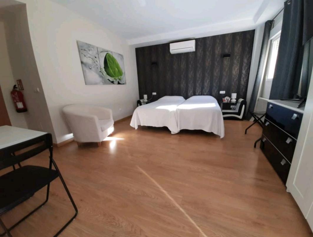 Apartamentos Santa Juliana Madrid Exterior foto