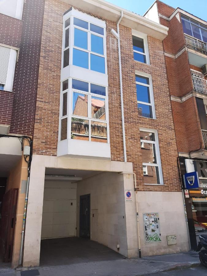 Apartamentos Santa Juliana Madrid Exterior foto